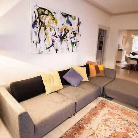 Spacious 140 Sqm In Central *