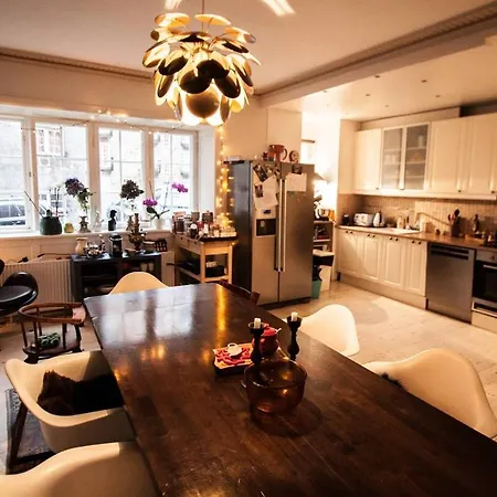Spacious 140 Sqm In Central Apartment Copenhagen